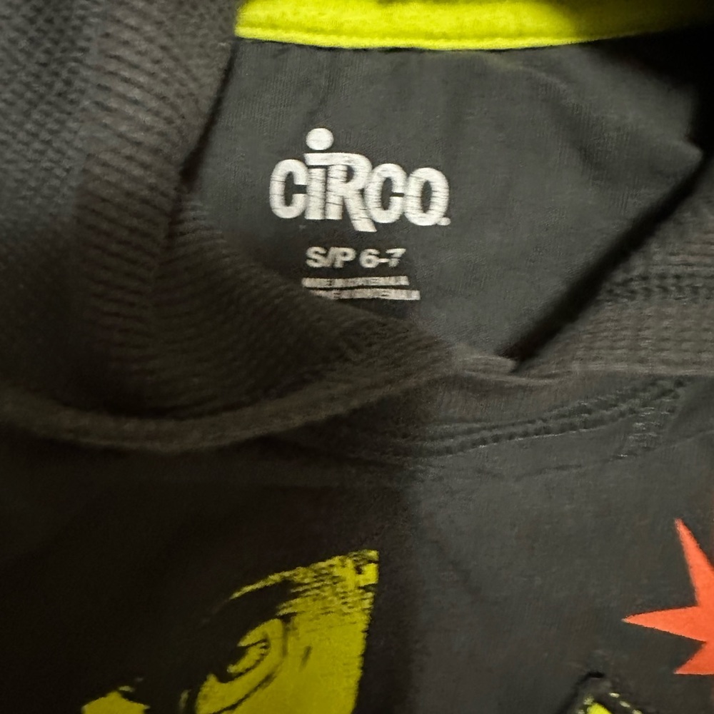 Circo hooded short size 6/7. New with out tags - Picture 2 of 3